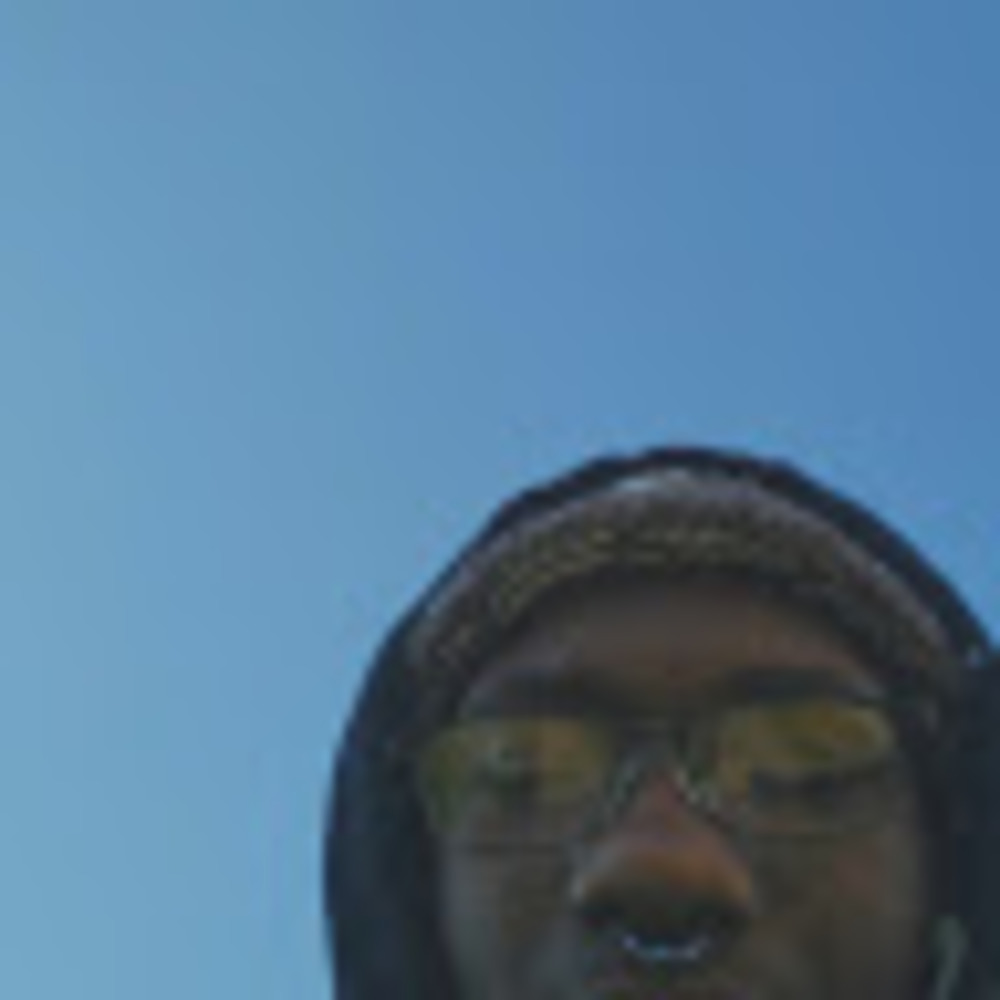 Meet your Posher, Eyezek